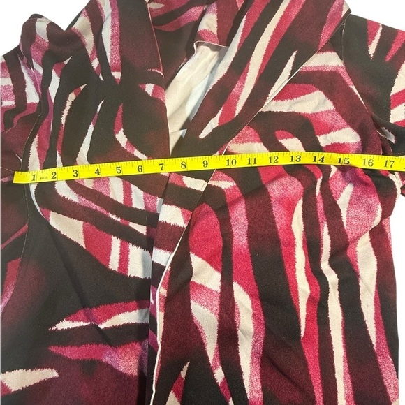 Natori Pink Zebra Scuba Belted Coat Topper Small Long Length Bright Dopamine - Picture 8 of 14